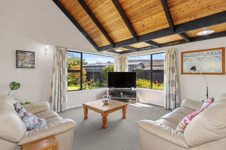 23b Salford Avenue Redwood_6