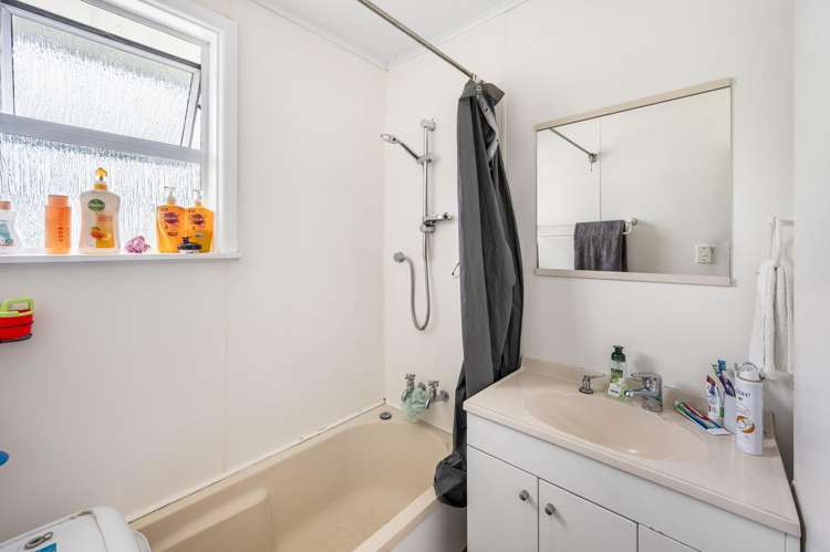 14 Read Crescent Clive_9