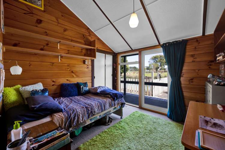 15 Fairbank Avenue Stratford_9