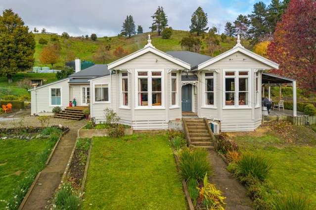 121 Pretty Bridge Valley Road Wakefield_1