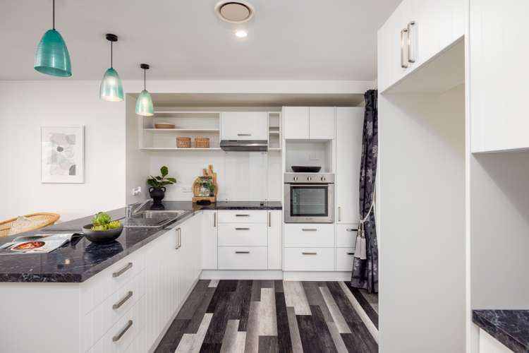 35 Sumner Road Lyttelton_6