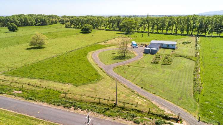 16 Ferry Road Hikutaia_1