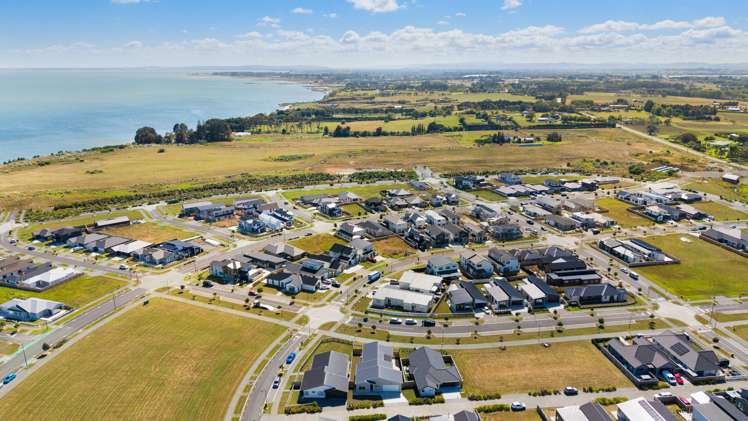 17 Uatoto Road Clarks Beach_26