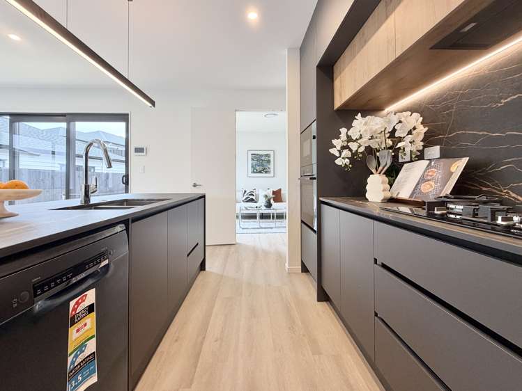 25 Tukutata Crescent Milldale_10