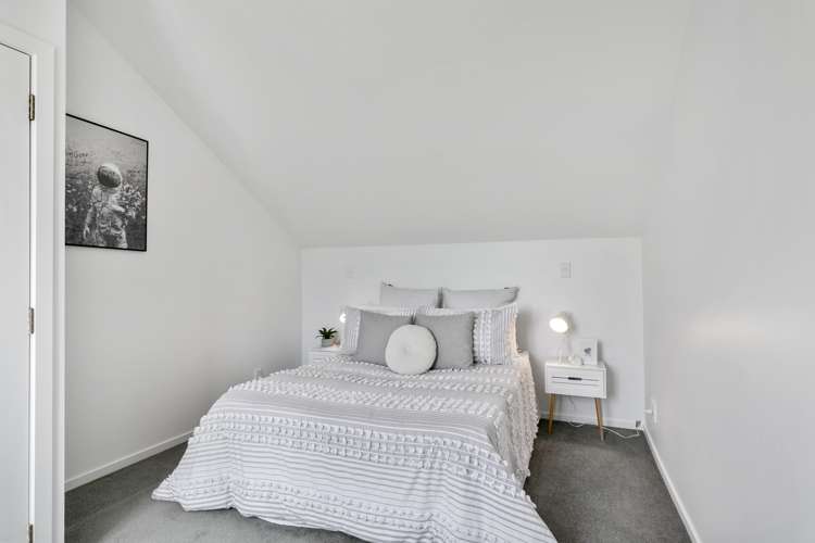 8/245 Adelaide Road Newtown_11