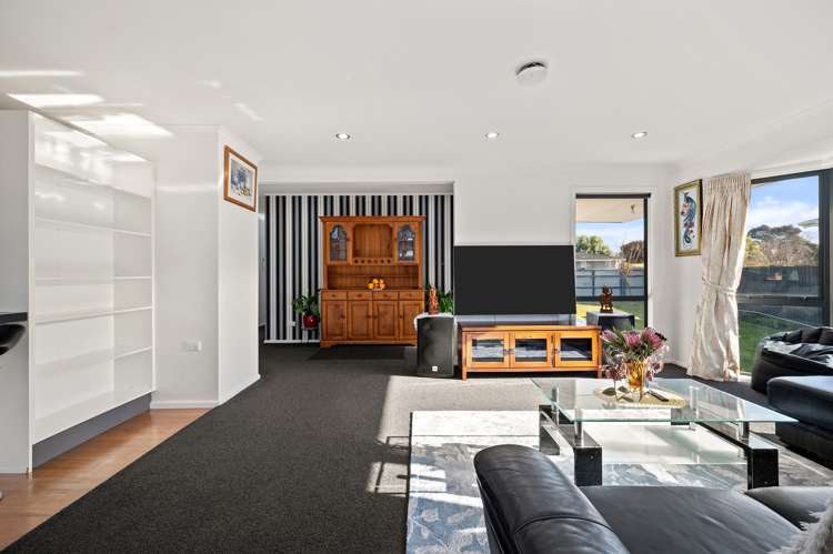 46 Denise Crescent Hornby_13