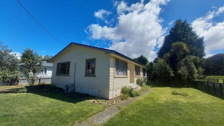 4 Erskine Street Tuatapere_19