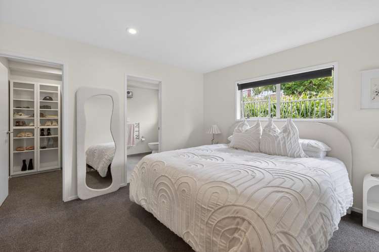 5A Simmonds Grove Greerton_13