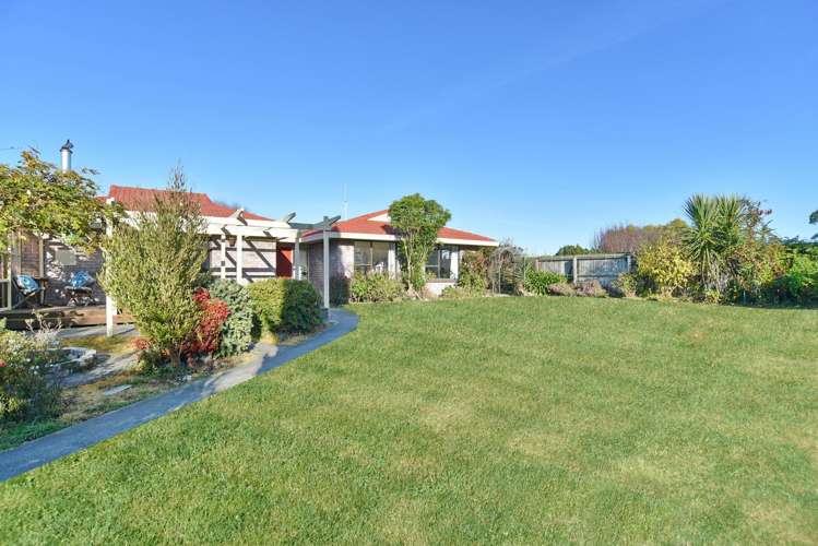 32 Millstream Drive Lincoln_24