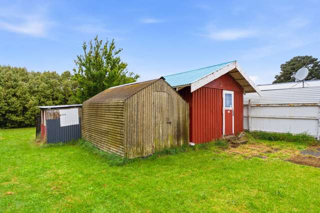 351 Breezes Road Aranui_4