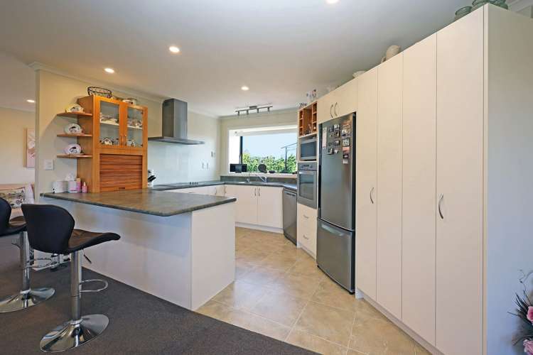 331 Homestead Road, Weston_2