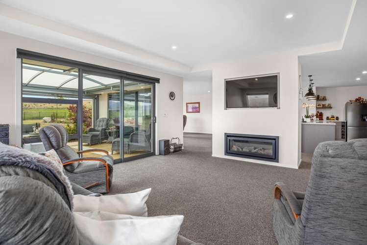 57 Golden Road Alexandra_20