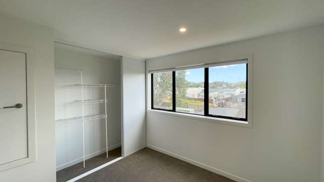 13/5 Brandon Road Glen Eden_4