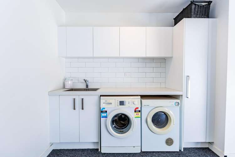 6 Nikorima Mews Pyes Pa_17