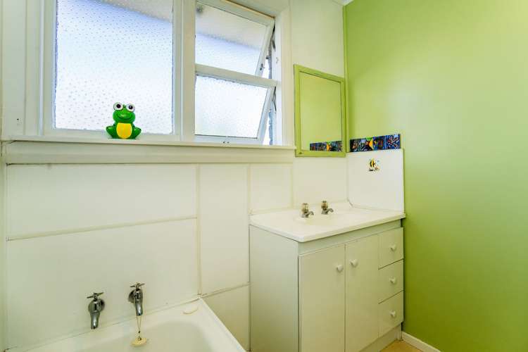 27 Rowley Avenue Hoon Hay_8