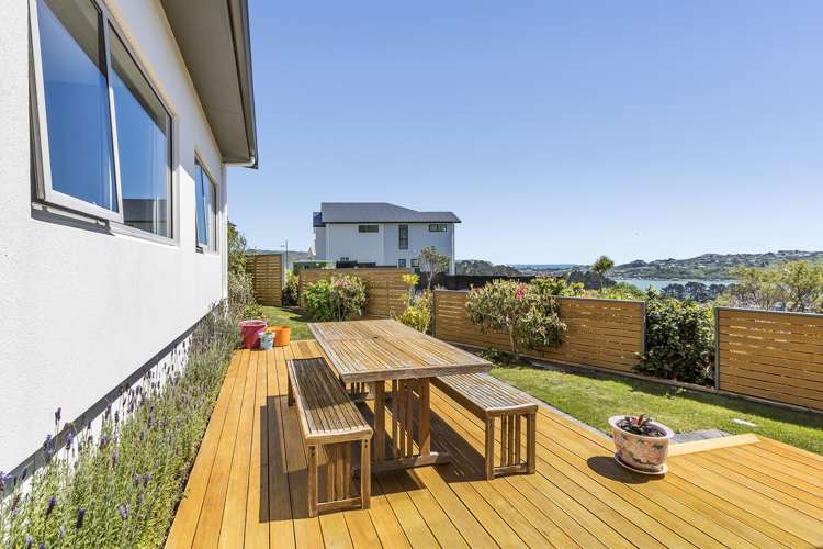 1 Manapouri Lane Aotea_25