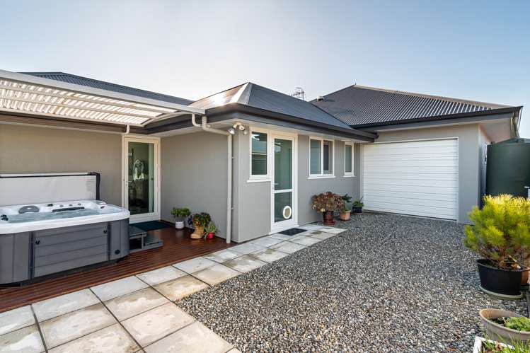 10 Harold Place Stoke_18