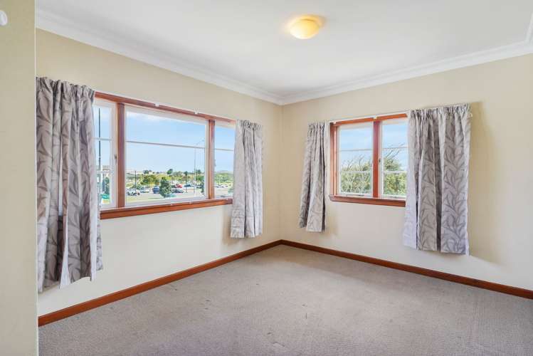 2 Great South Road Manurewa_8