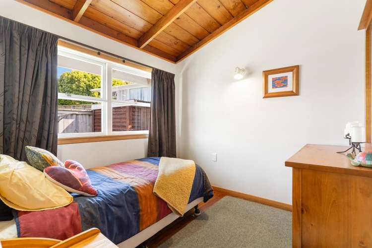 52B Tirimoana Road Te Atatu South_16