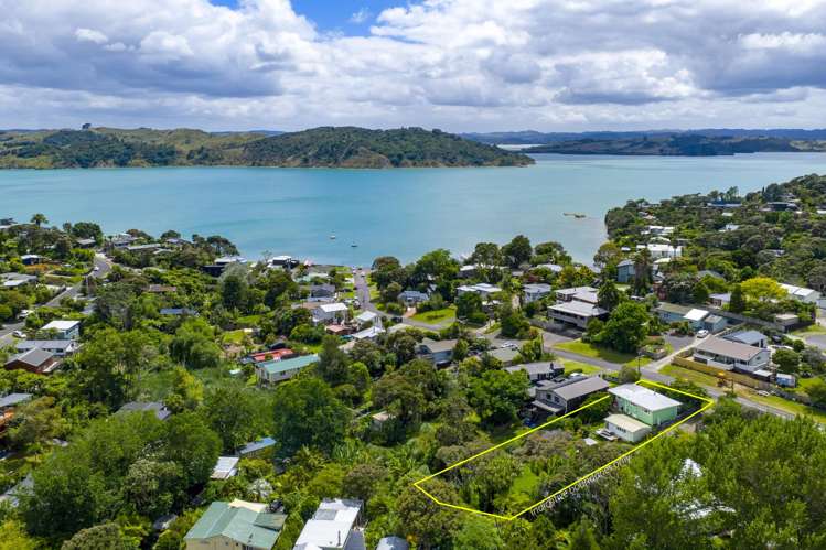 24 Lorenzen Bay Road Raglan_0