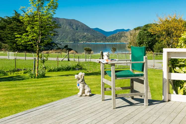 5804 Kenepuru Road Kenepuru Sound_17