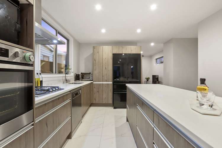 13 Sacred Kingfisher Road Hobsonville_6