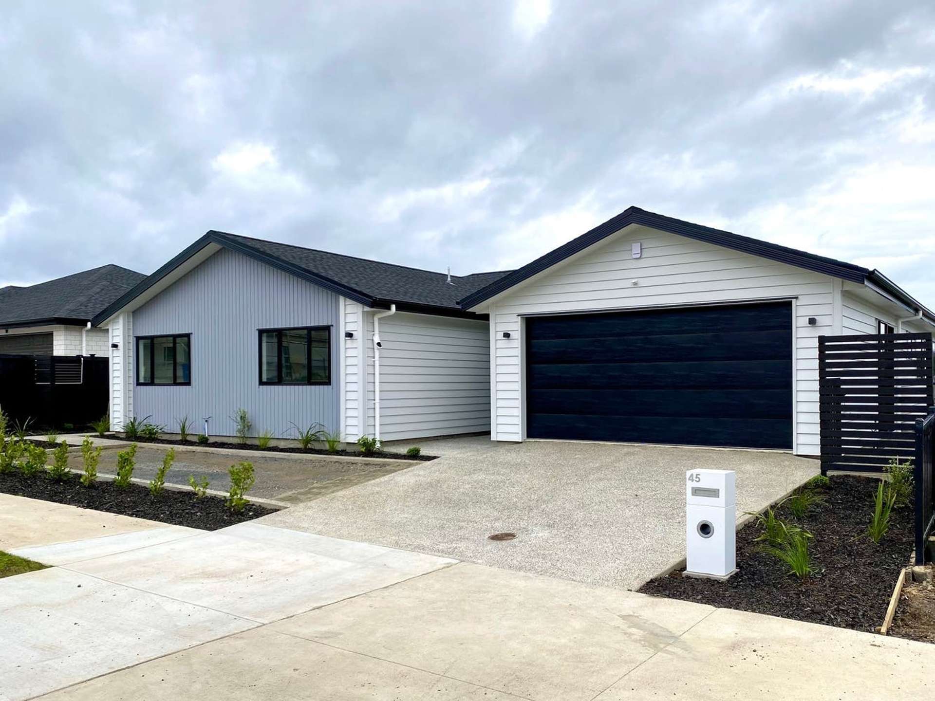 45 Houpuni Road Wainui_0