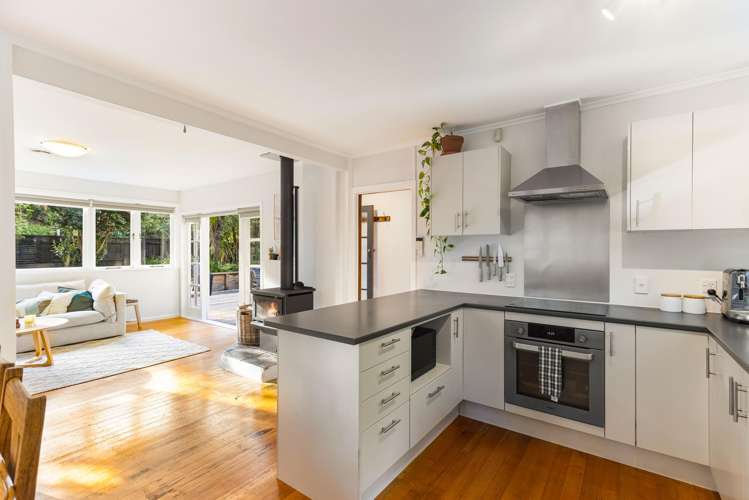 200 Woodlands Park Road Titirangi_11