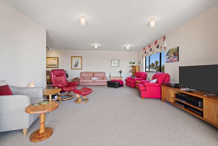 2a/12 Seaway Road Clarks Beach_9