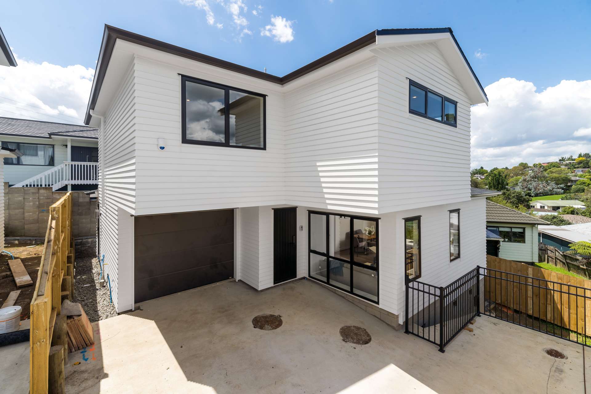 2/37 Garton Drive Massey_0