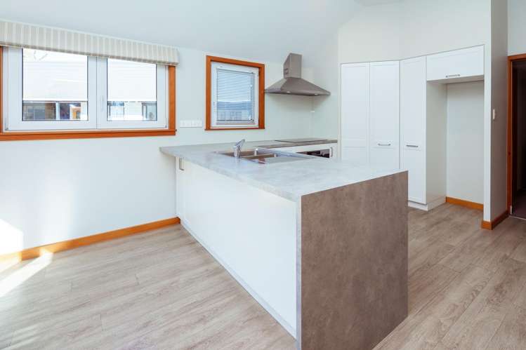 223 Middle Road Allenton_5