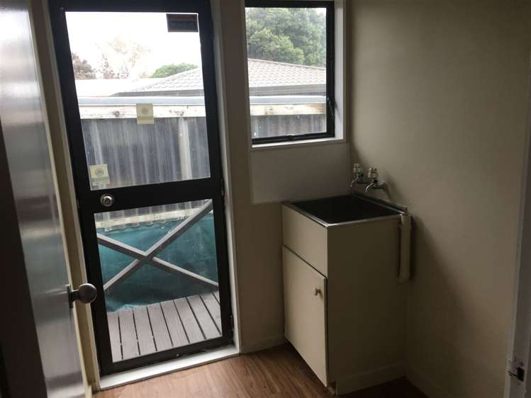 1/15 Barneys Farm Road Clendon Park_5