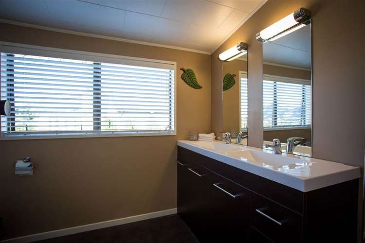 40 Oregon Drive Kelvin Heights_16