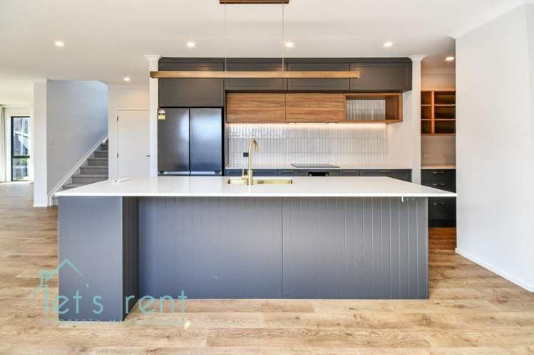 42 Evergreen Parade 10940_3