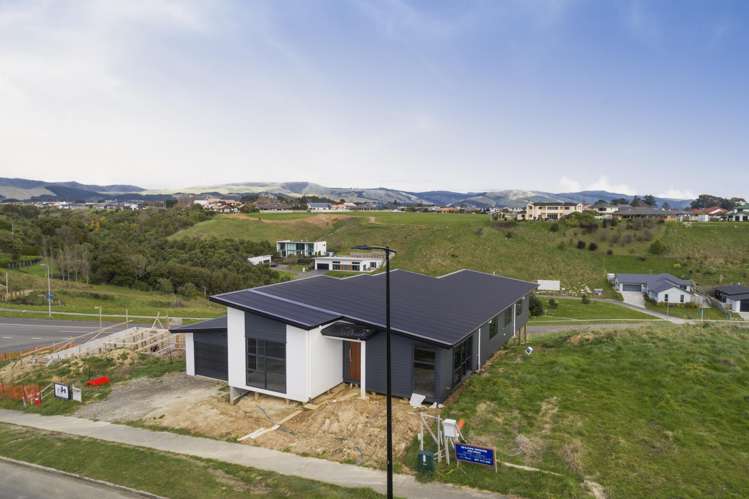 3 Vaucluse Heights Fitzherbert_1