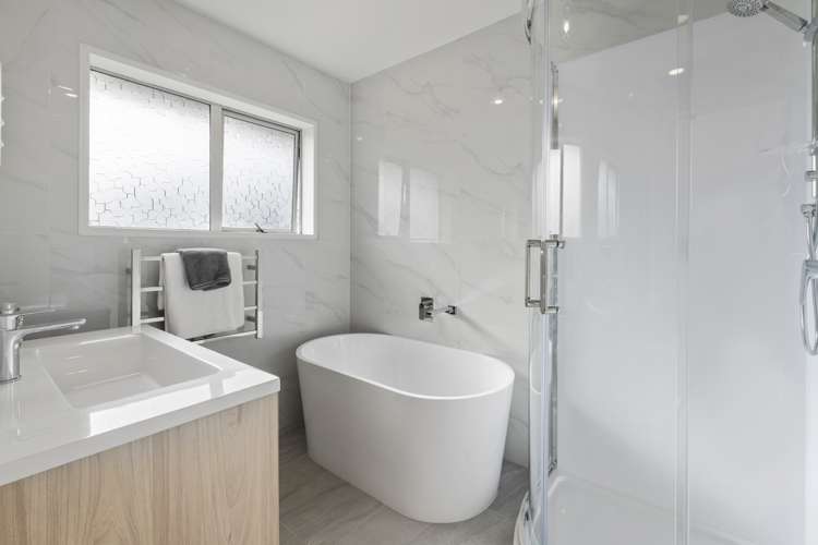 1/7a Bramley Drive Farm Cove_17