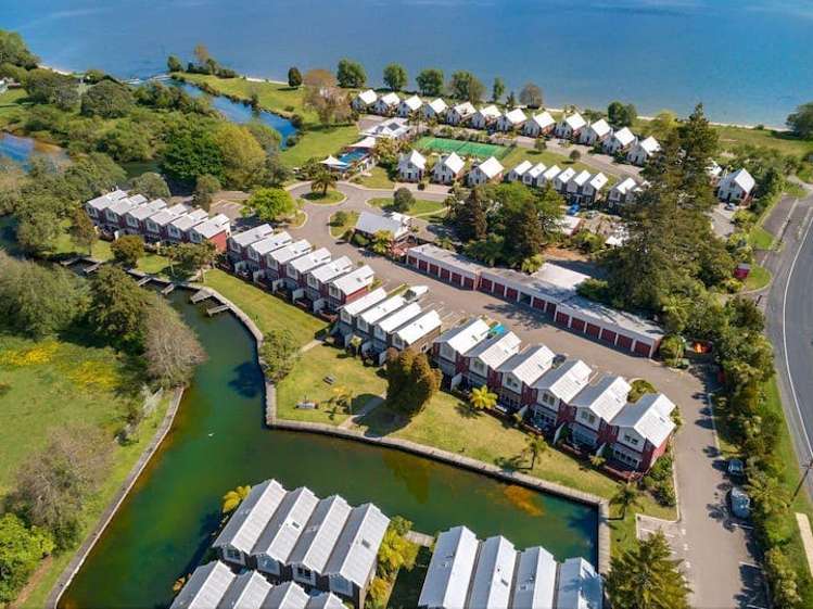 13/1420 Hamurana Road Mourea_23