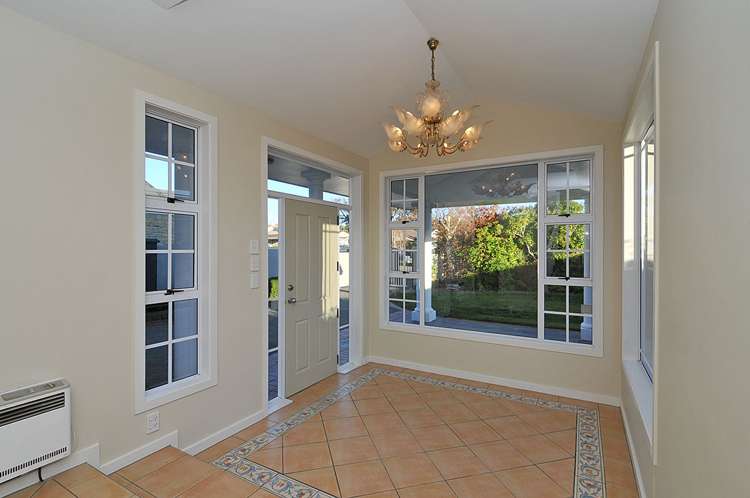 48 Wai-Iti Crescent Woburn_1