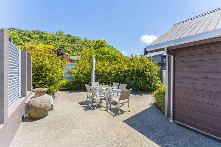 1/11 Krissell Place Acacia Bay_17