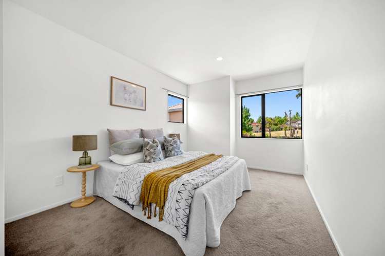 2/4 Harkin Close Albany_14