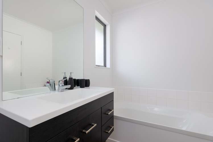 5 Olivine Terrace The Brook_12