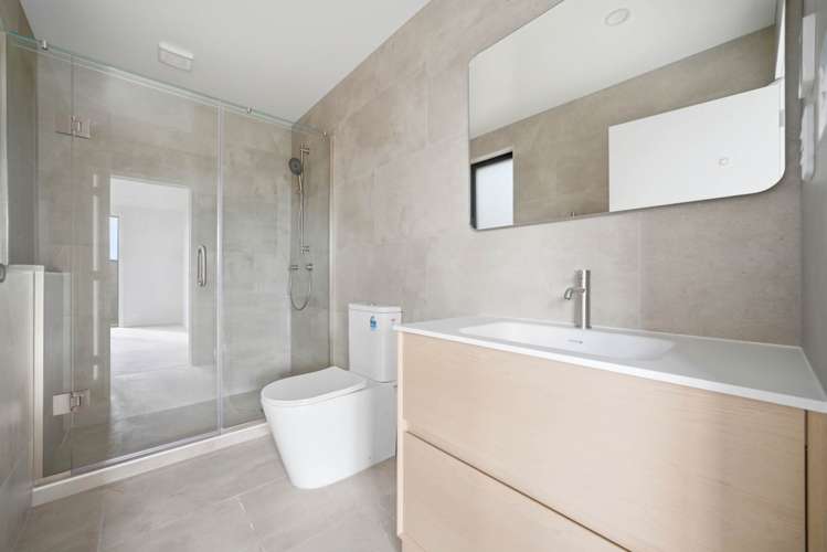 5a Weir Lane Oteha_16