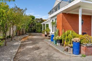 6 Atmore Avenue_4