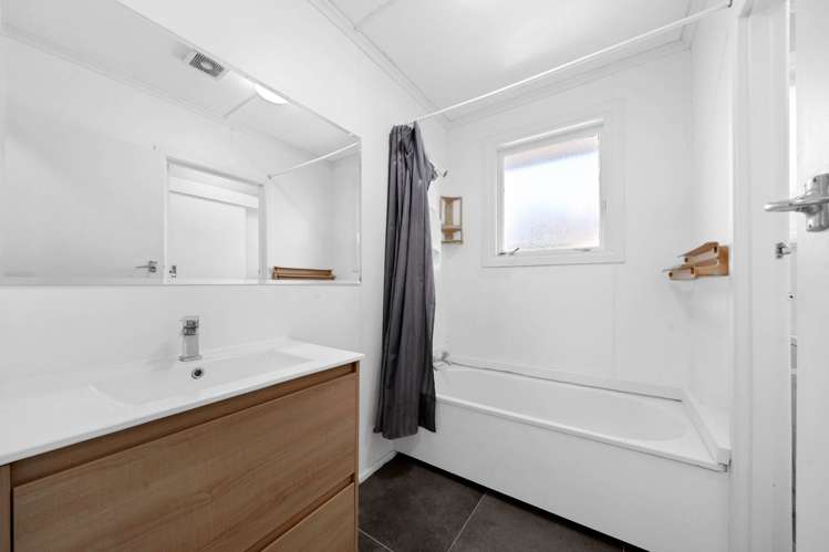41 Greenhaven Avenue Papakura_13