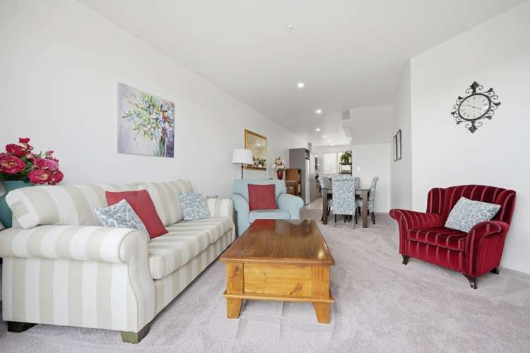 21/22 Northcross drive_5