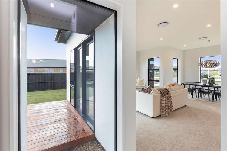 76 Whitehorn Drive Lincoln_9