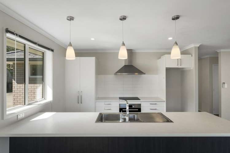 128 Korokoro Crescent Thames_6