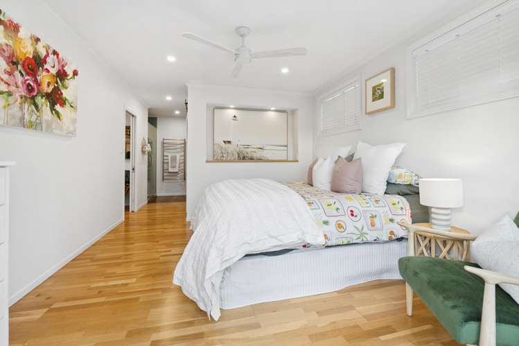 70 Selwyn Crescent Forrest Hill_13