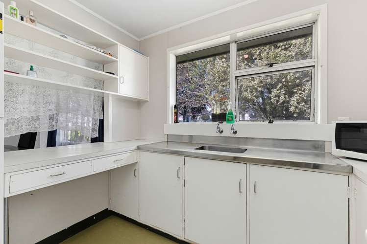 44 Gilbert Road Otara_5