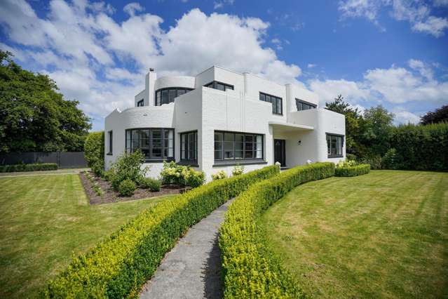 Urgent sale on Lewis - Iconic home must be sold!